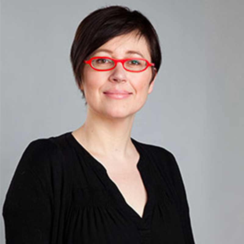 Léa Laurence Fontaine, Chevalière Ès Loi